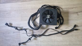 Seasonic Focus GM-650 – 650 W, 80 PLUS Gold, semi-modulární - 2