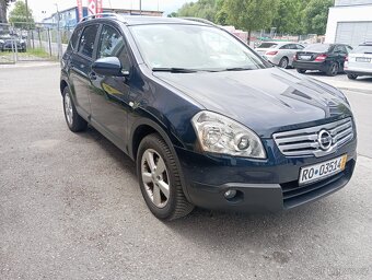 Nissan Qashqai 2,0 benzín 4x4 7 místné - 2