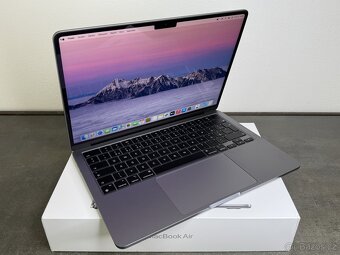 MacBook Air 13'' 2022 / M2 / 8GB / 256GB SSD / Space Gray - 2