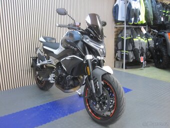 CFMOTO 800NK Advanced - 2