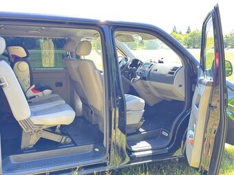 Volkswagen Caravelle s camping vestavbou - 2