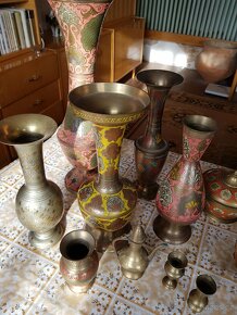 Mosazné vázy, misky, konvice - 2