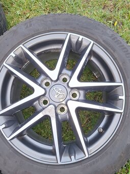 Zimni pneu 16 s elektrony Toyota - 2