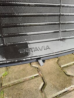 oboustranná vana do kufru - 2