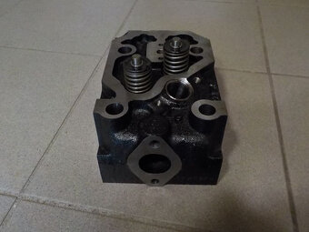 Hlava válce kompletní s ventily Zetor 4911 - 7745 - 2