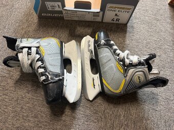 dětské brusle s pohyblivou špičkou BAUER EUR 37,5, US 5 - 2