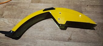 Manet Korado přední blatník - 2