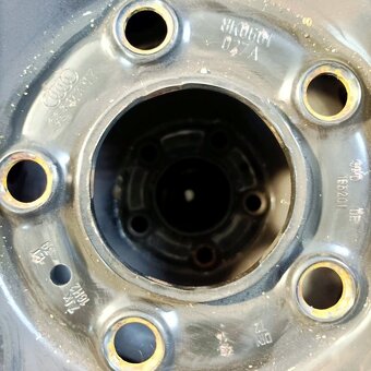 16" plechová kola – 5x112 - 7J x 16" ET39 - 2