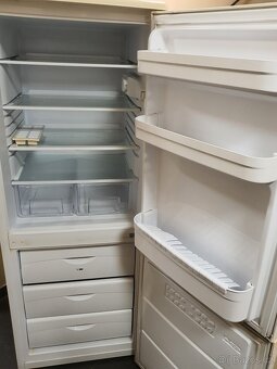 lednice s velkým mrazákem A+   DOVOZ - 2