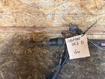 HŘEBENOVÉ ŘÍZENÍ SERVO ŘÍZENÍ AUDI 4B1422066D - 2