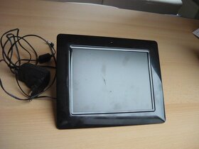 Digitální fotorámeček ProLine PL-DPF 806B - 2