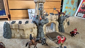 Schleich Velký rytířský hrad s příslušenstvím - 2
