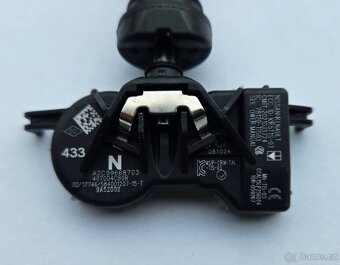 LADA NISSAN RENAULT INFINITI - 2