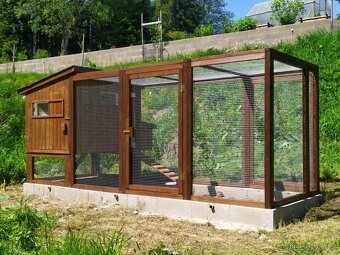 Kurník pro 10až 12 slepic + voliéra - 2