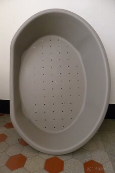plastový pelech pro psa - 2