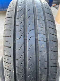 Pneu Pirelli letní 235/65/17 80% dot1521 - 2