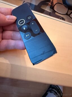 Apple TV ovladac - 2