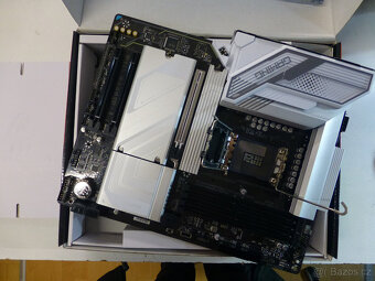 GIGABYTE B860 GAMING X WIFI6E - 2