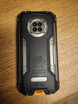 Outdoorový mobil Doogee S96 GT v záruce - 2