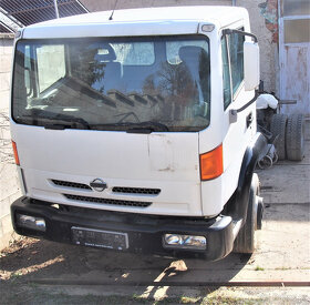 Nissan Atleon - 2