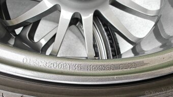 O.Z RACING SUPERLEGGERA 5x100 R19 8J ET35 - 2