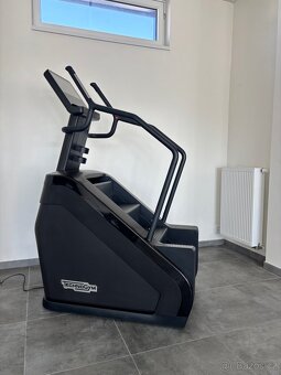 Technogym Artis Step LIVE - TOP - 2