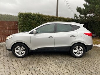 HYUNDAI IX35 1,7 CRDI TRIKOLOR 4X2 / STYLE / 2012 - 2