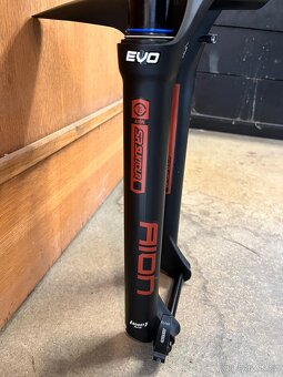 Vidlice SR Suntour AION35 EVO Boost - 2