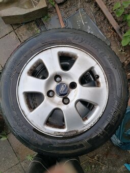 kola na ford focus - 2