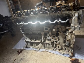 B58b30A Motor 440i - 2