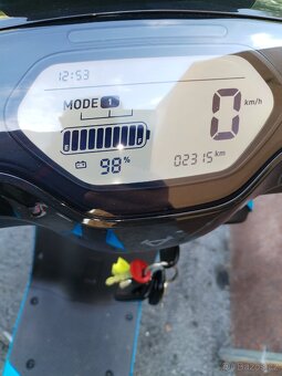 Elektro skútr Niu najeto 2000 km - 2