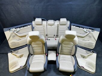 VW Touareg III CR7 kuzeny interier sedacky - 2