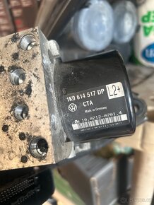1K0 907 379 BL jednotka abs s esp - 2