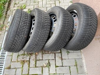 Zimní pneu vč. plechových ráfků - 2