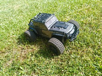 RC auto granyt - 2