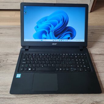Acer Extensa 2540-15.6"/Intel i3/ 240GB SSD/ 8GB RAM/Win 11 - 2
