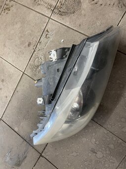 E90/91 pravé světlo halogen - 2