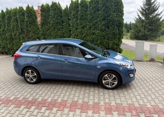 Hyundai i30 1,6CRDi Top stav výhřev volant nafta - 2