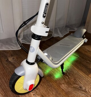 Ninebot eKickScooter ZING C10 Dětská elektrokoloběžka 8-14 - 2