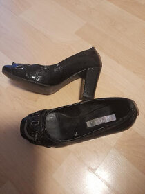 Dámské boty s přezkou 37 - 2