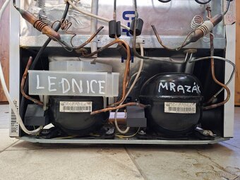 Lednička s mrazničkou - 2