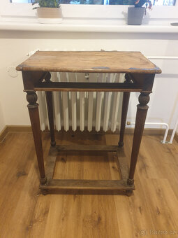 Starožitný nábytek k restaurování - 2