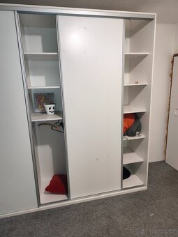 Velká šatní skříň , bílá lamino 22mm ,240x240x65 - 2