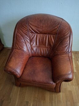 Kožená rozkládací souprava + dvě křesla - 2