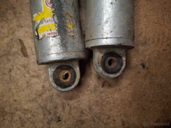 Zadní tlumiče krňávky čz motokros - 2