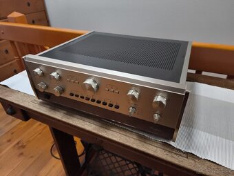 Accuphase C-200L - 2