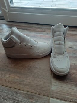 Boty Adidas vel 39, 5 - 2