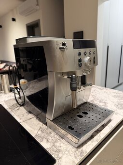 Kavovar Delonghi Magnifica - 2