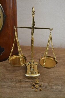 Mosazná váha se závažím - 2