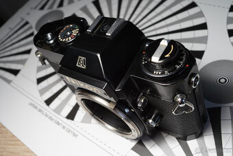 Nikon Nikomat EL2 - 2